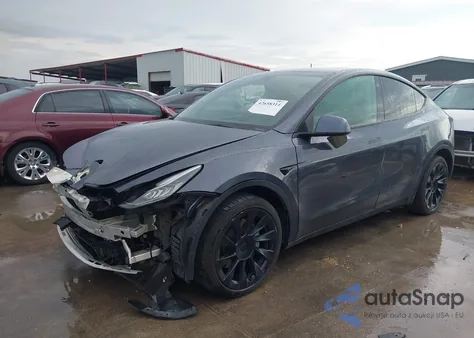 2022 Tesla Model Y Long Range Dual Motor All-Wheel Drive z USA, uszkodzony, nr VIN 7SAYGDEE1NF480815